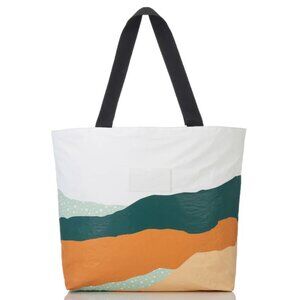 Aloha Collection Day Tripper Tote - Summit Rubicon